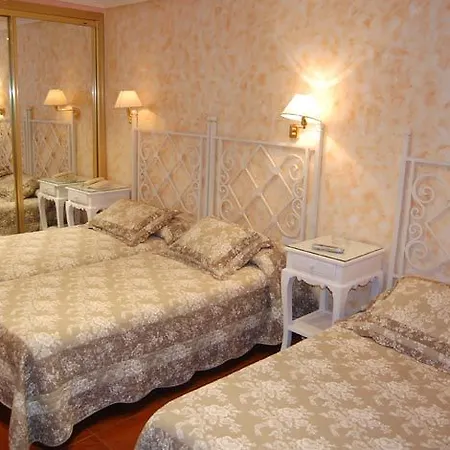 Residencia Goya Hotel 2*